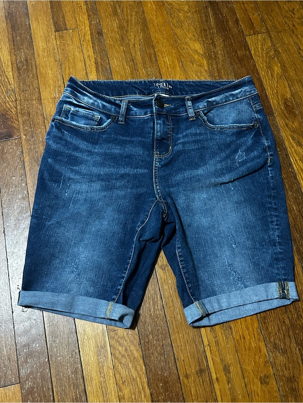 Time & Tru Women’s Shorts Blue Denim Shorts, Sz 10